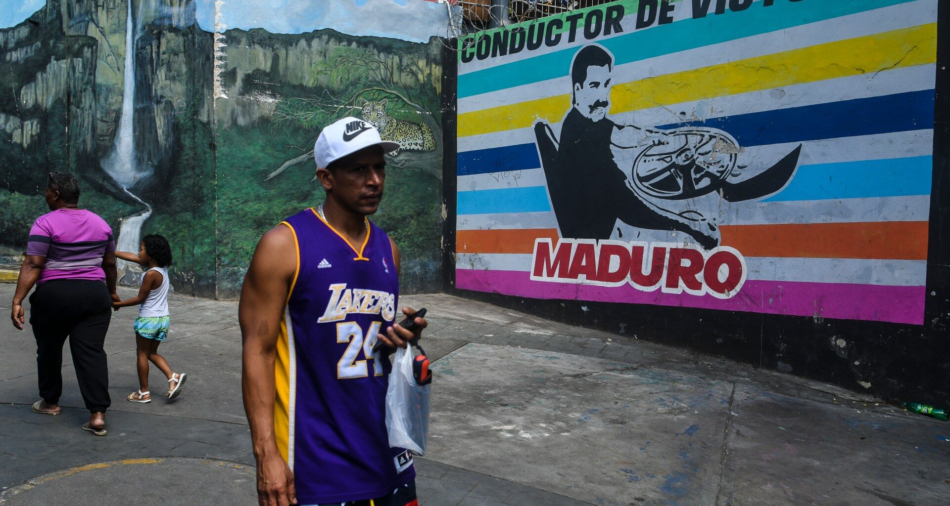 Trump cancels second wave of attacks on Venezuela after ‘cooperation’ | Donald Trump News