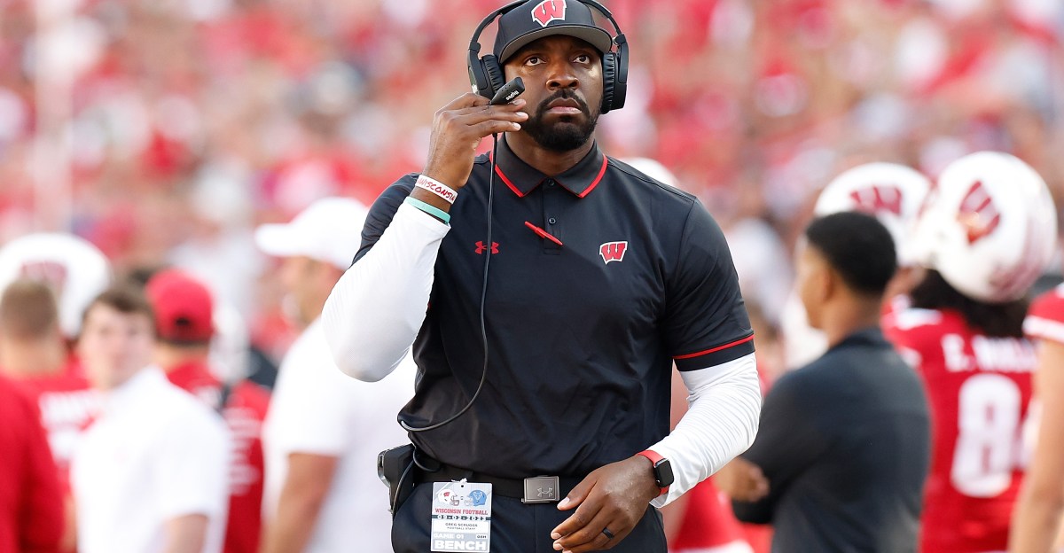 Robert Saleh requests his first member of the 49ers’ coaching staff with him to the Titans