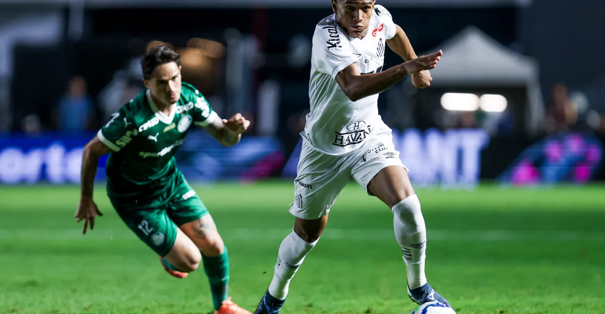 Spurs go marching on towards Souza transfer