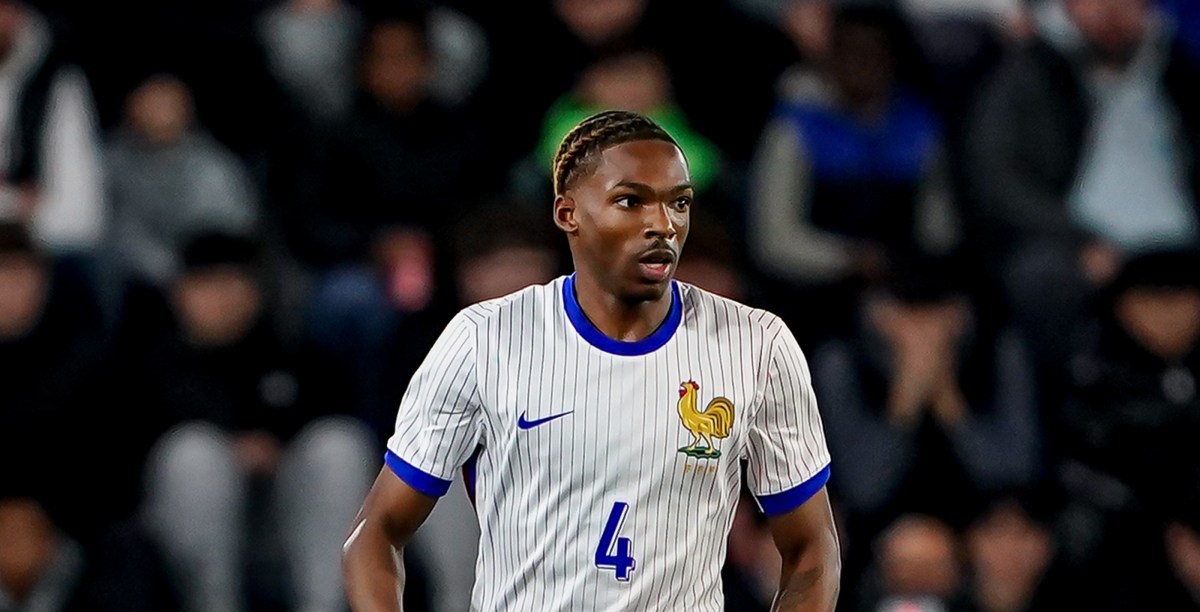 Chelsea ‘still working to try to sign’ Jérémy Jacquet from Rennes