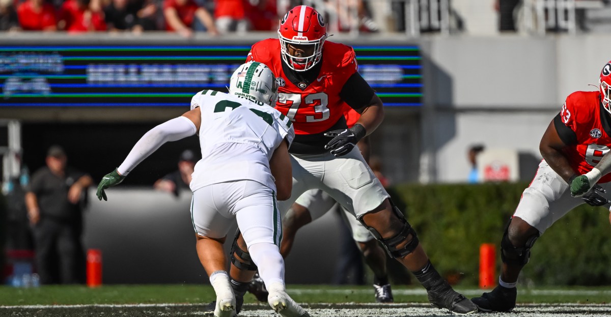Texas signs Georgia transfer OL Jamal Meriweather