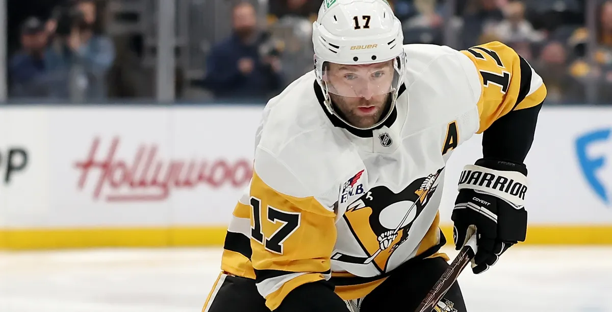 Bryan Rust injured, out today; Rafael-Harvey Pinard called up