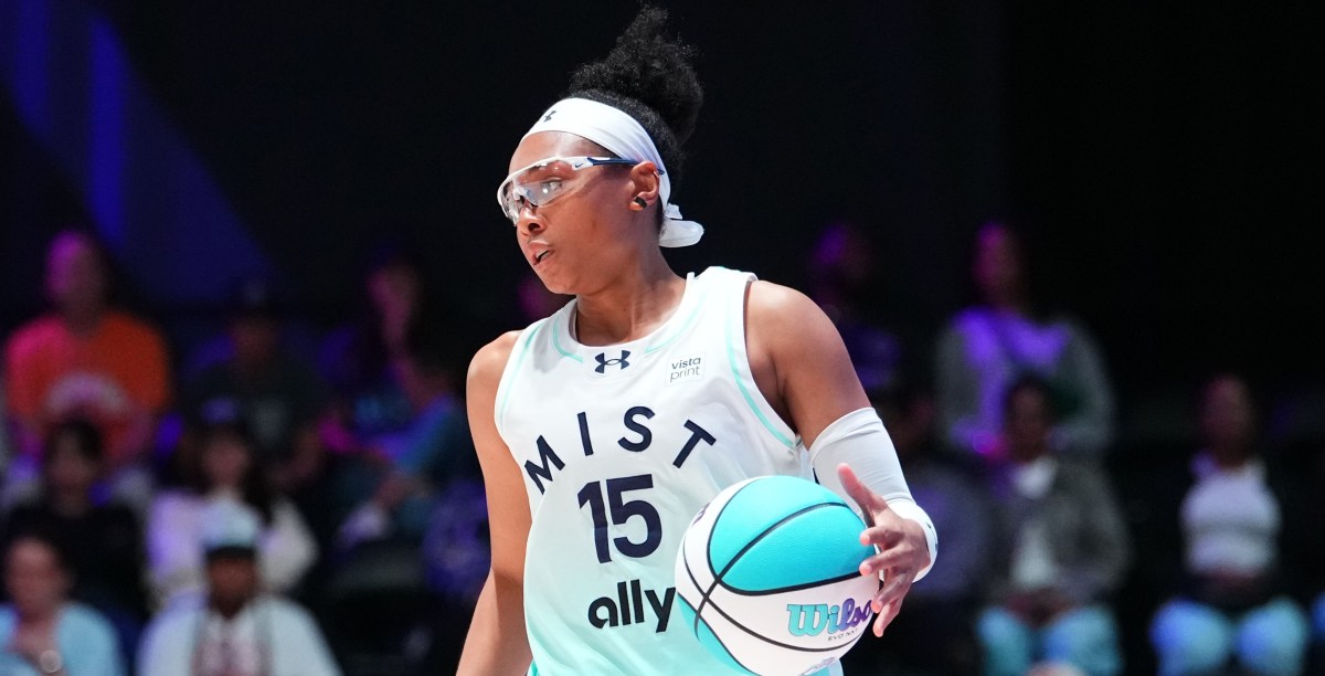 Unrivaled: Allisha Gray, Rhyne Howard score matching 30-balls in wins