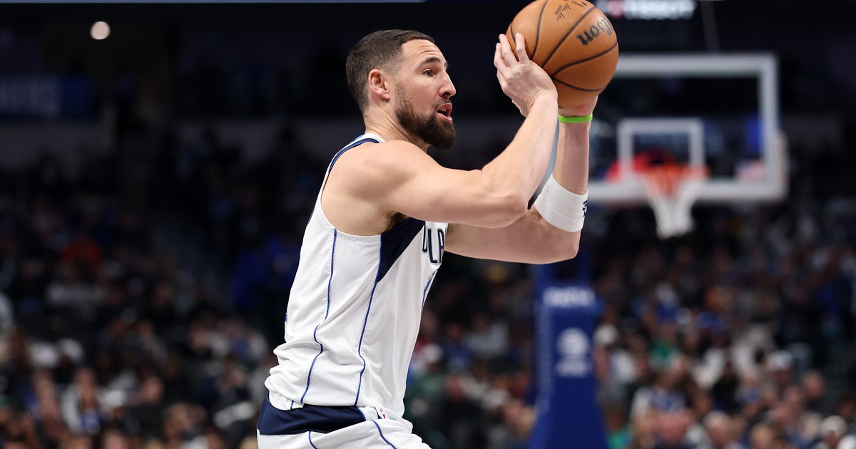Klay Thompson hits 23 points, including the 17,000th of his career, as Mavericks beat Jazz 138-120