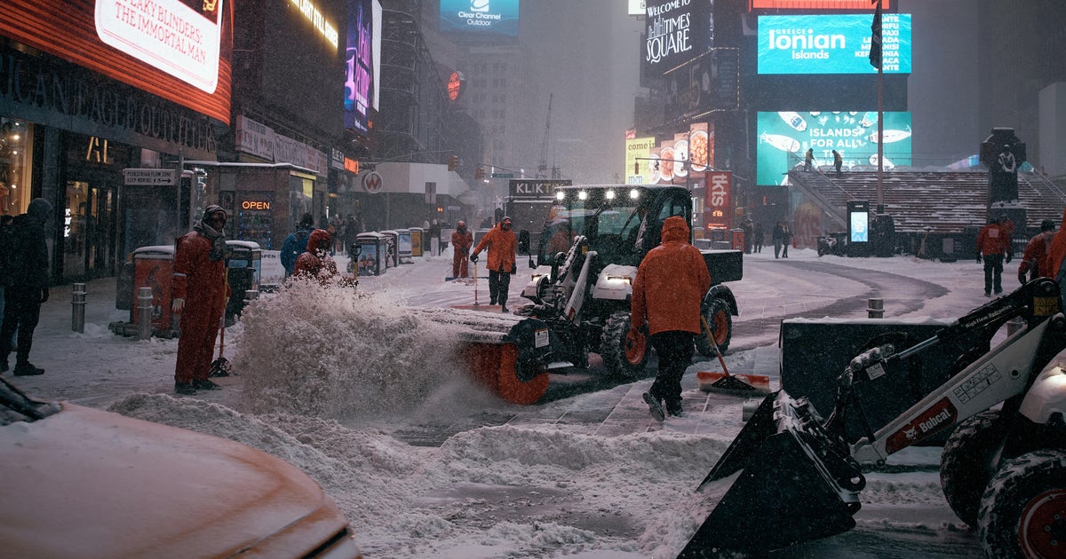 Snow totals for NYC area are record breaking. Live updates as storm cleanup begins