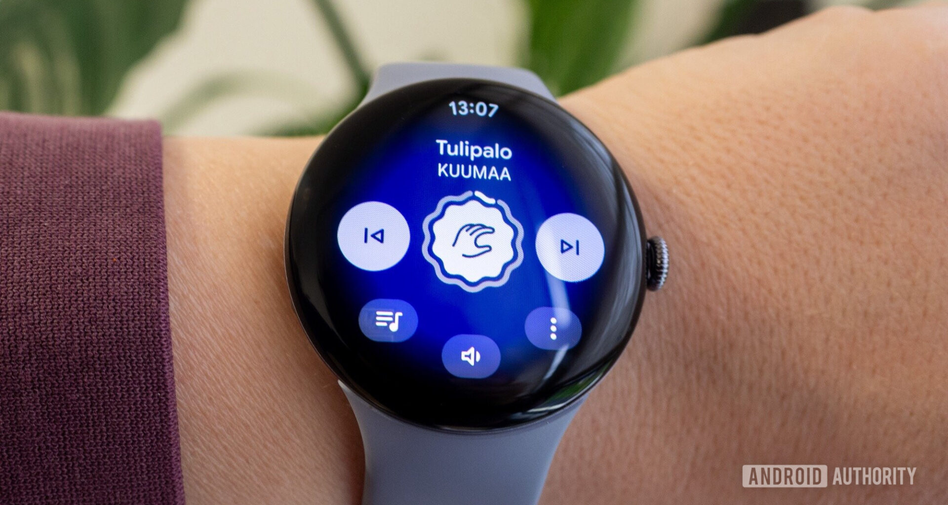 google pixel watch 4 gestures 3