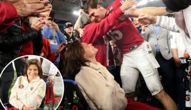 Fernando Mendoza breaks down in emotional celebration with mom who's battling MS