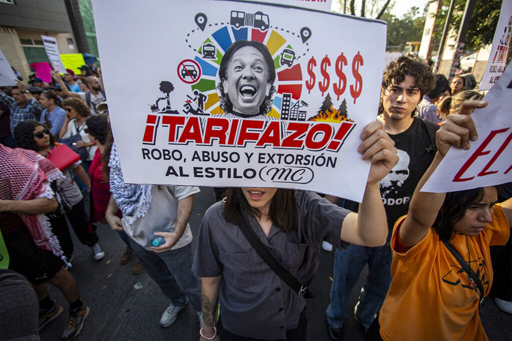 Four People Arrested In Guadalajara Fare Hike Protest Released