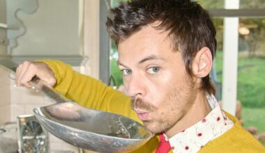 Harry Styles Adds More London Tour Dates, Breaking Wembley Records