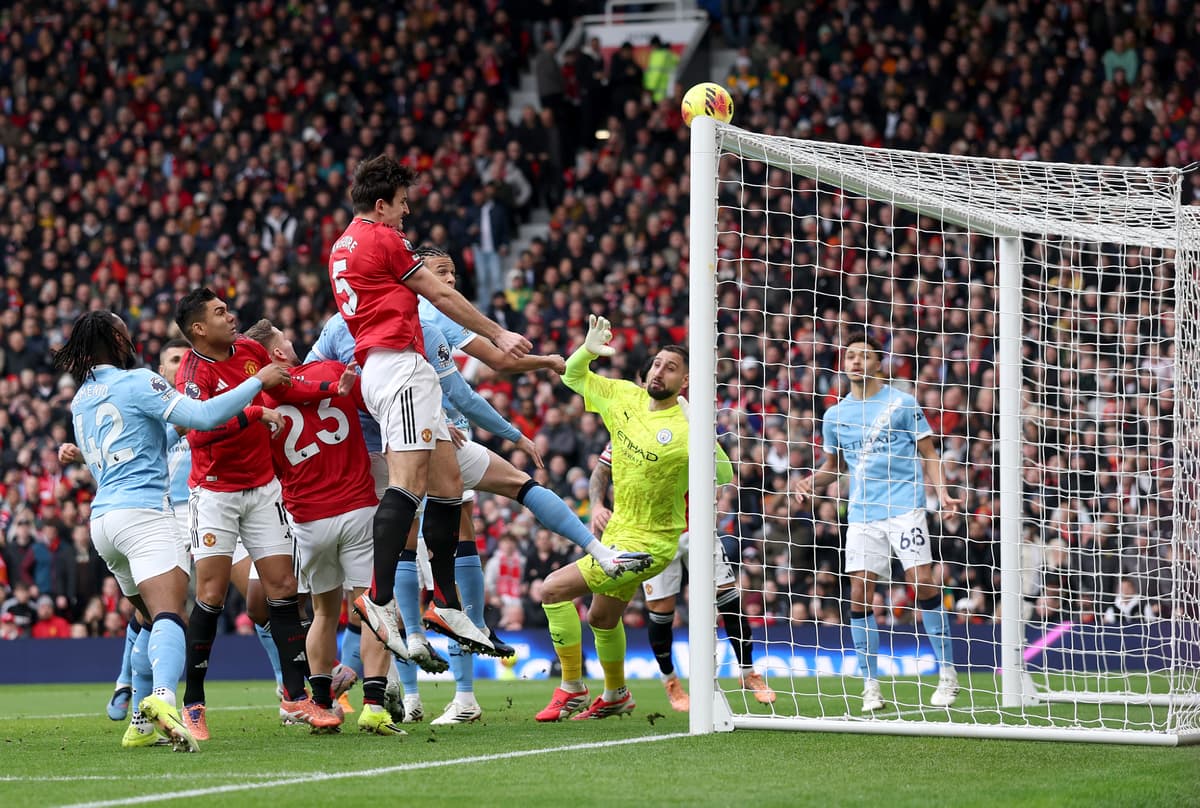 Manchester United vs Man City LIVE: Premier League latest score, match stream, goal updates and fan reaction