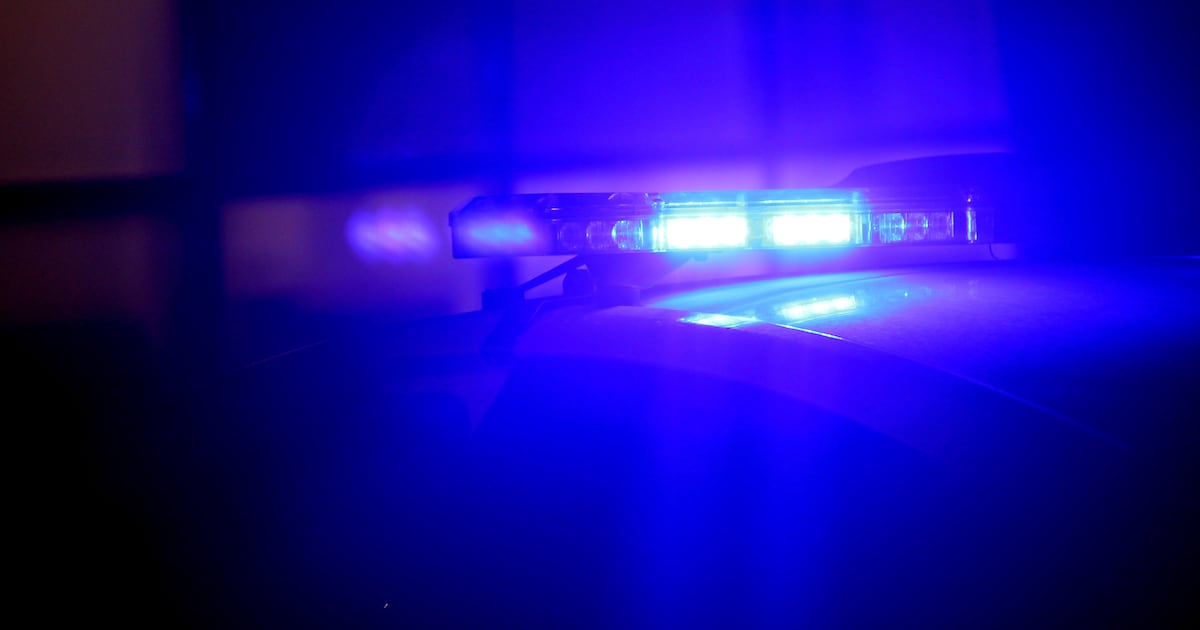 3 men hospitalized after shootout in Arnold