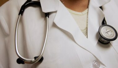 7 new sexual abuse lawsuits filed against doctor at WA medical center – KIRO 7 News Seattle