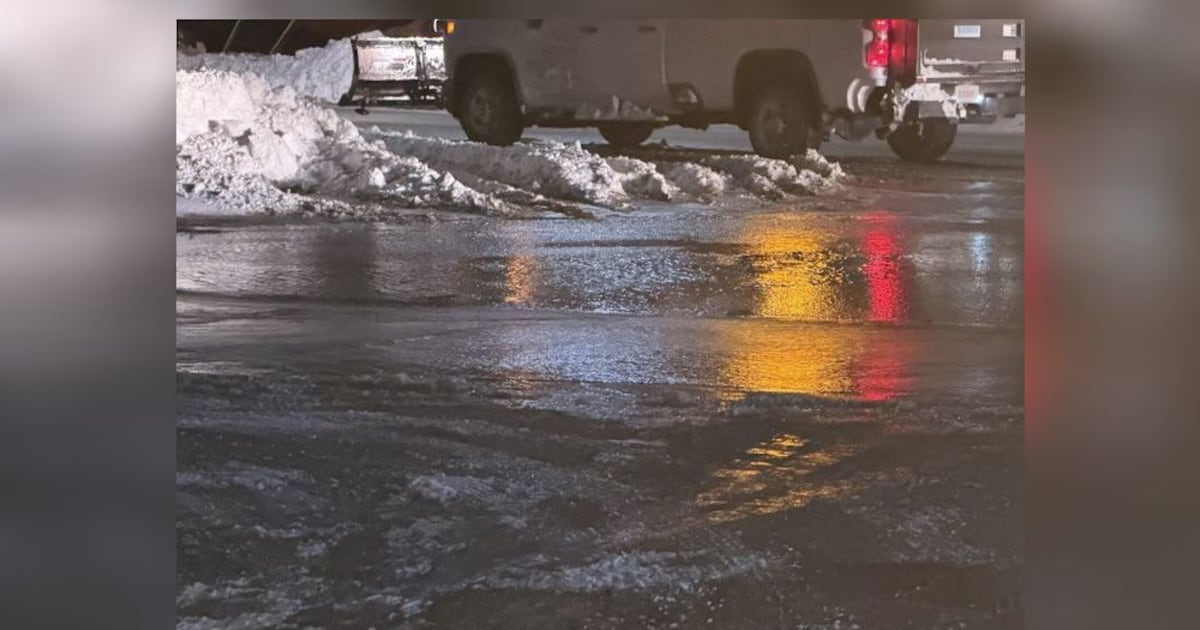 Road blocked after water main break in Dayton neighborhood – WHIO TV 7 and WHIO Radio