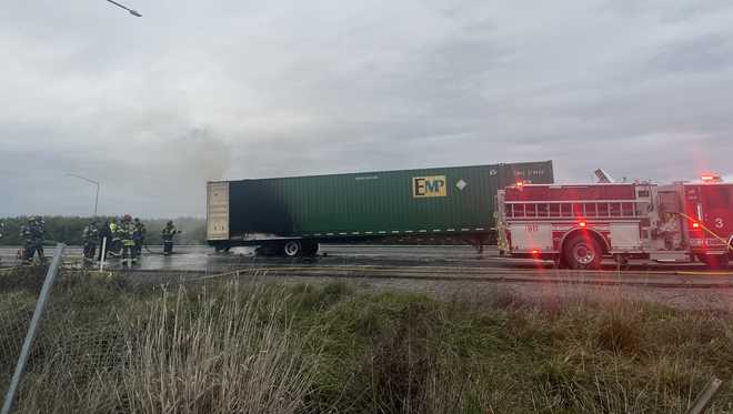 i-5 big rig fire i-5 big rig fire