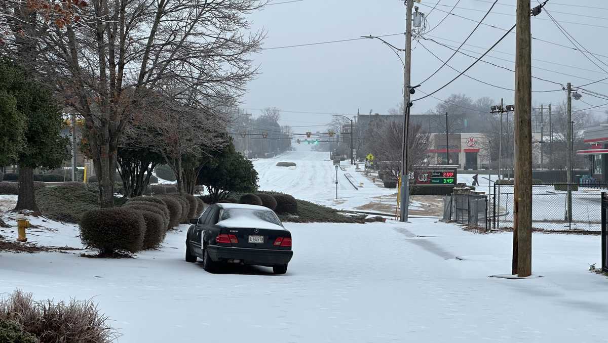 Live updates on ice storm impacts in the Carolinas and Georgia