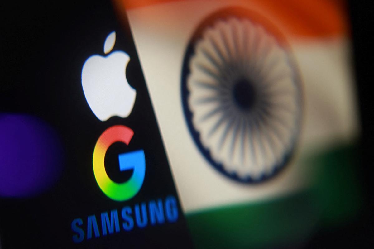 India proposes forcing smartphone makers to share source code in security overhaul