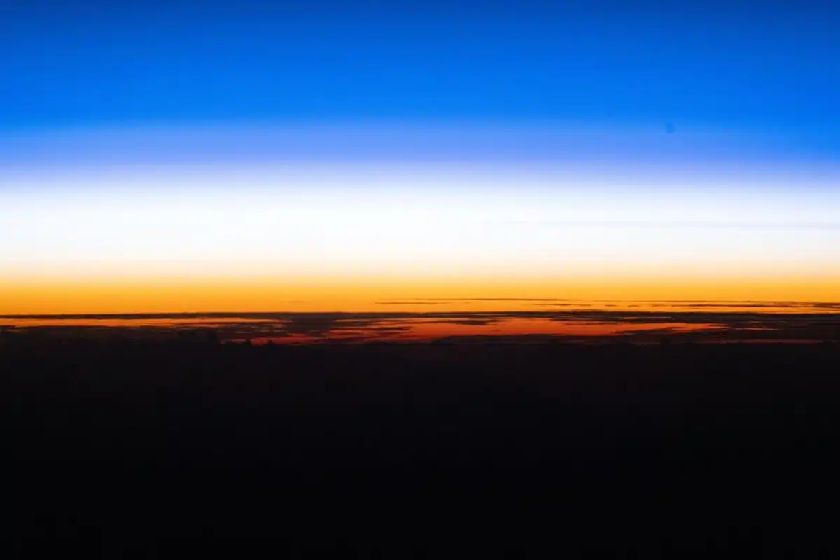 Iss074e0046371~medium