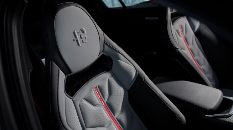 Alfa Romeo Giulia Quadrifoglio Luna Rossa special edition interior cabin seats