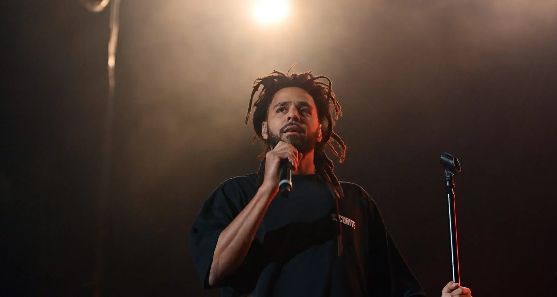 J. Cole Addresses Apology To Kendrick Lamar In New Freestyle