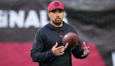 Cowboys to hire Ryan Smith from Cardinals for Parker's staff