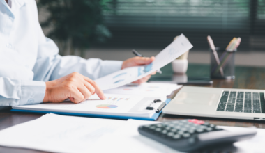 LPL, Raymond James, big winners in advisor recruiting in 2025: report.