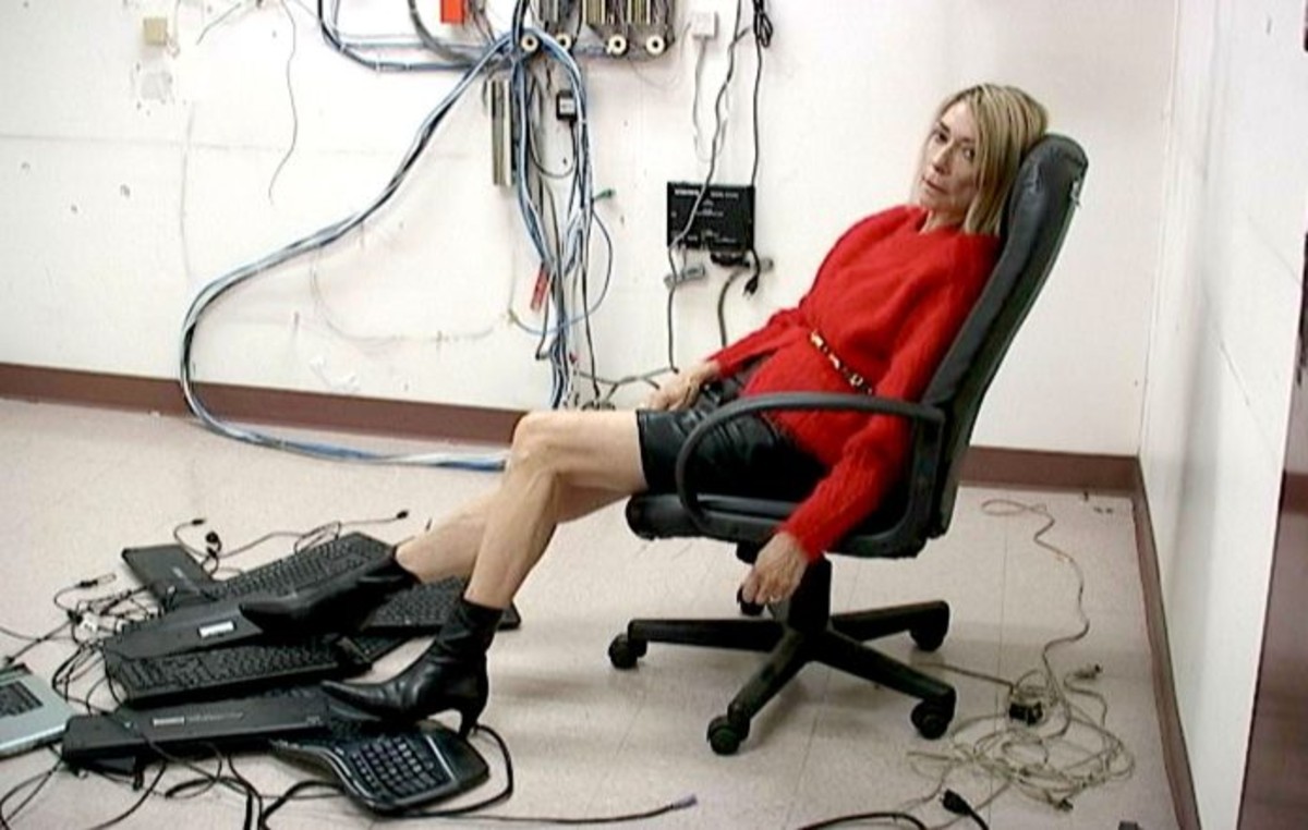 On The Tube: Kim Gordon Returns With Radiance, Flea & Thom Yorke Craft A Stunner