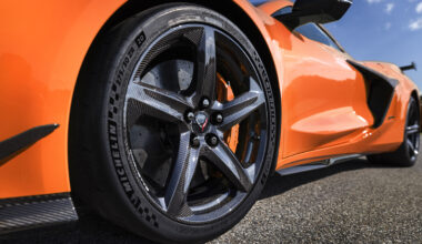 The Pros And Cons Of The Chevy Corvette's Carbon Fiber Wheels
