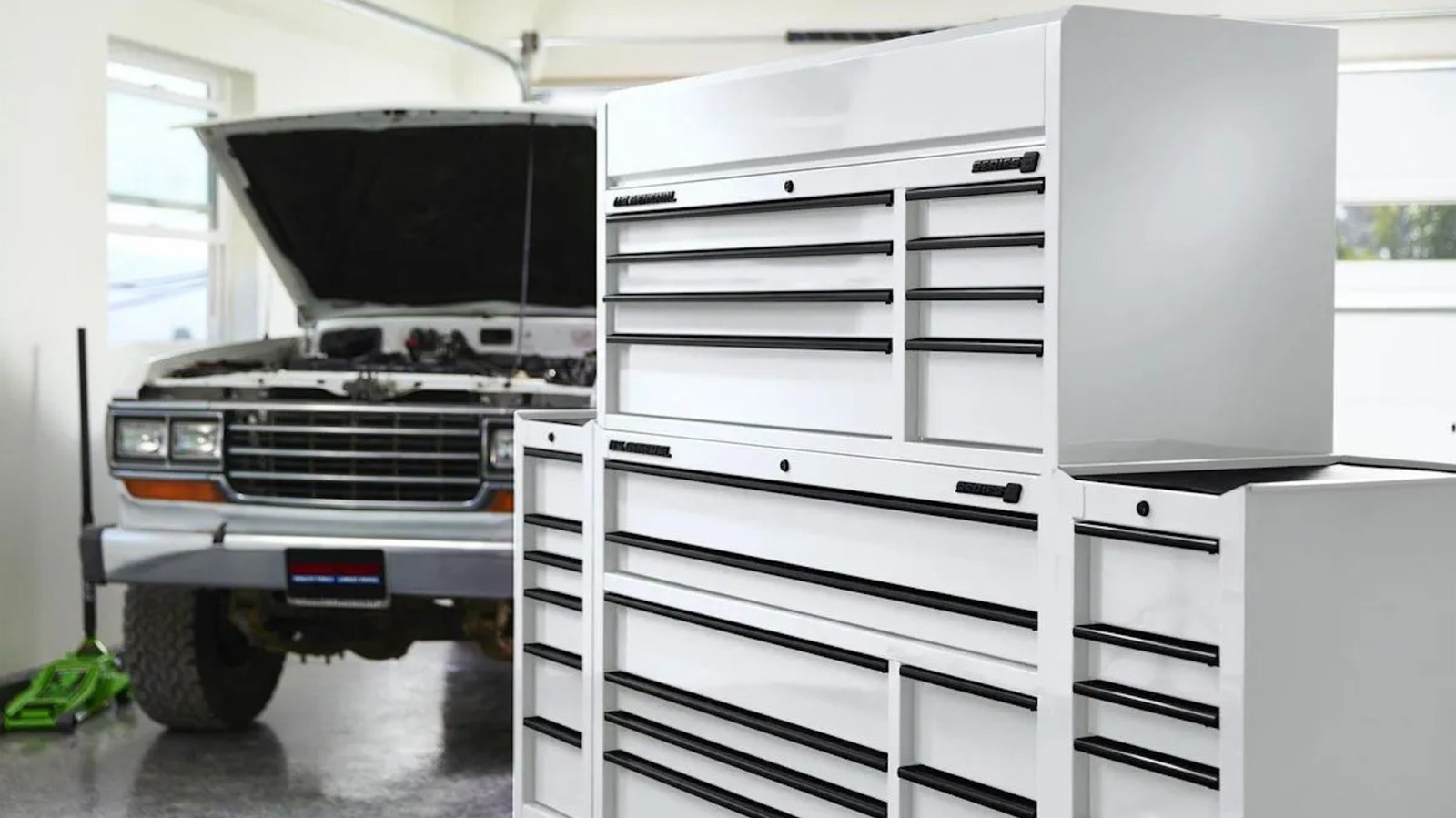 5 Handy Harbor Freight Gadgets To Upgrade Your Garage