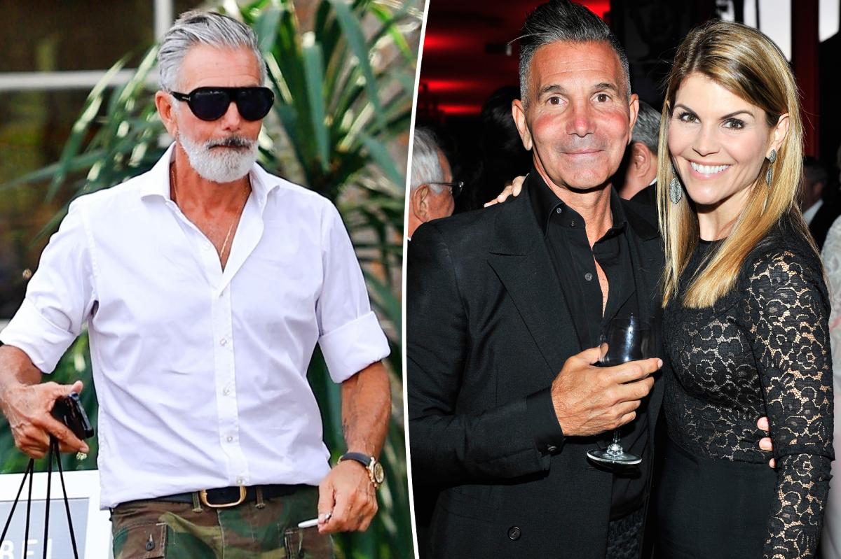 How Mossimo Giannulli feels about 'extremely angry' Lori Loughlin as they navigate divorce