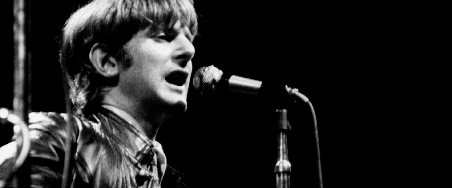 How a Finicky Studio Engineer (And a Beatles Movie) Helped Create The Byrds’ Signature Folk-Rock Sound