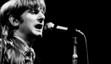 How a Finicky Studio Engineer (And a Beatles Movie) Helped Create The Byrds’ Signature Folk-Rock Sound