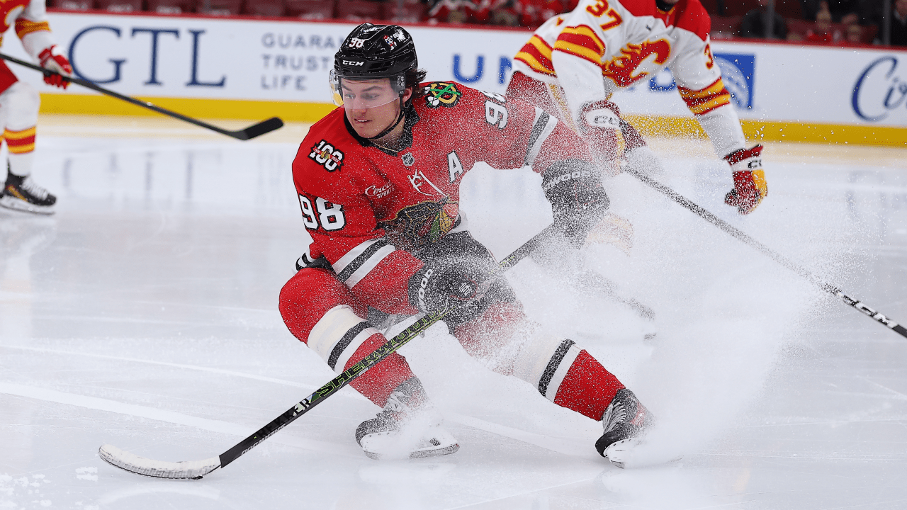 NHL Status Report: Bedard back for Blackhawks against Flames