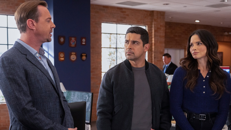 McGee, Nick Torres and Jessica Knight talk in NCIS