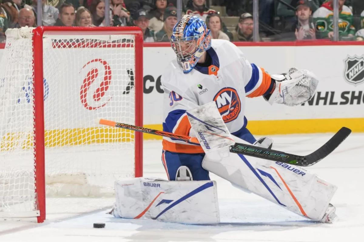 Ilya Sorokin saves day for Islanders: 'best goalie in the league'