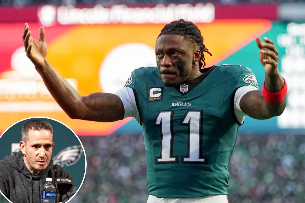 Eagles GM Howie Roseman makes A.J. Brown trade declaration