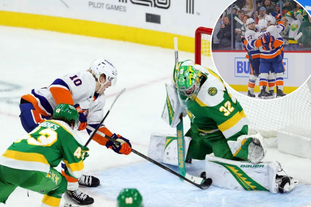 Simon Holmstrom's OT goal secures Islanders' big win over Wild