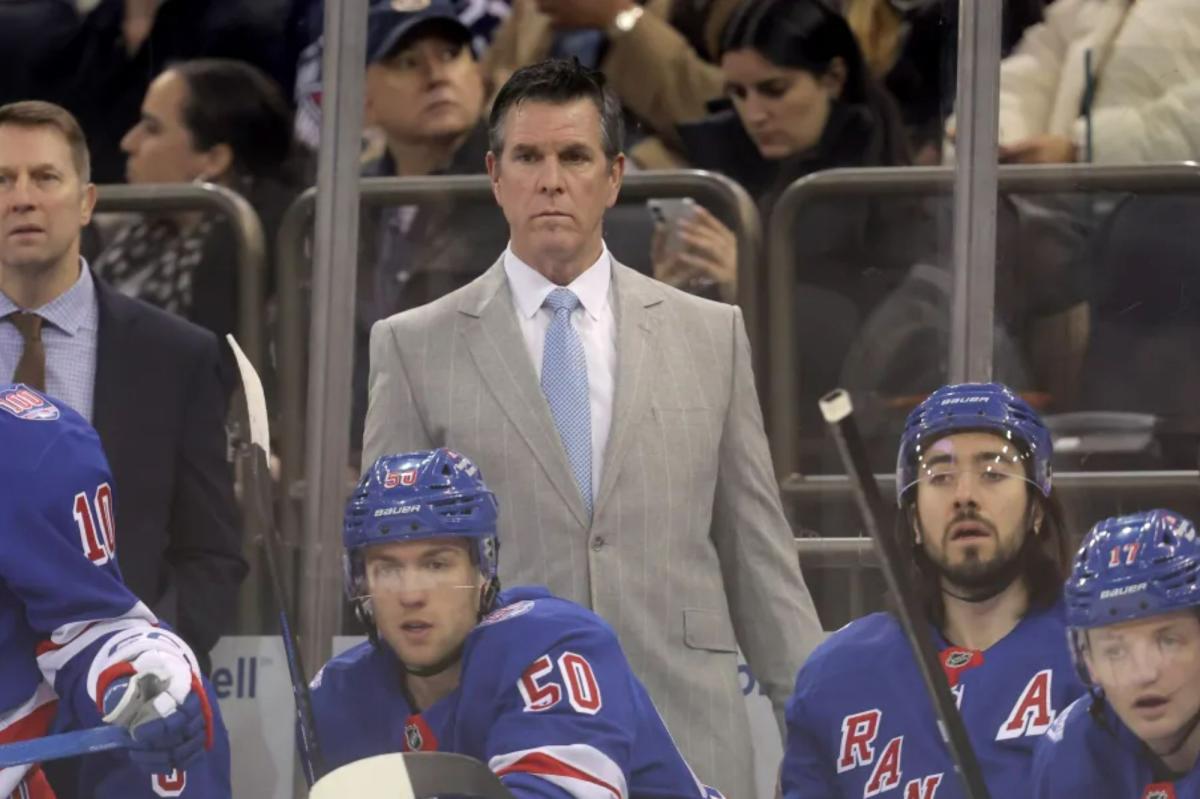 Mike Sullivan enforces a surprise switch up in Rangers practice drill
