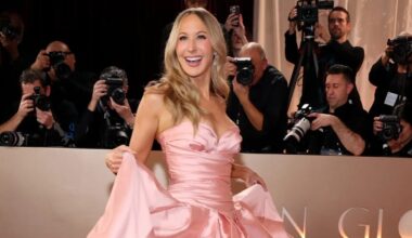 Nikki Glaser Golden Globes Monologue