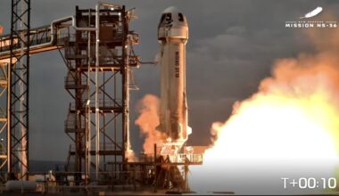 Blue Origin halts New Shepard flights