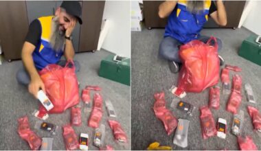 Phones Or Artifacts? 16 Yrs After Order, Nokia Phones Delivered At Libya Shop