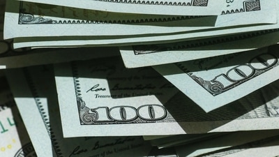 US retirees may face monthly Social Security cuts of up to $460 due to funding issues, unless Congress acts to address the ongoing financial strain from demographic changes and increasing life expectancy. (Representative Image: Unsplash)