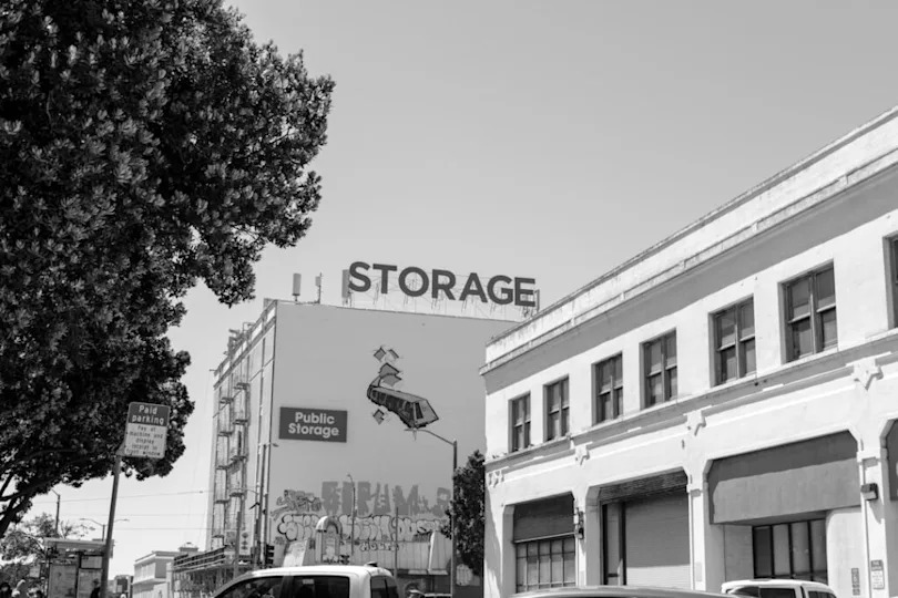storage unit sign