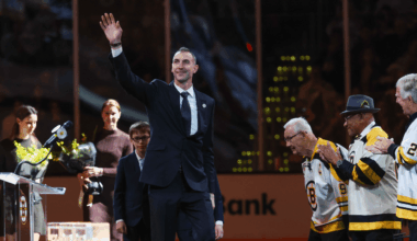 Chara revels in 'greatest honor' as Bruins retire defenseman's No. 33