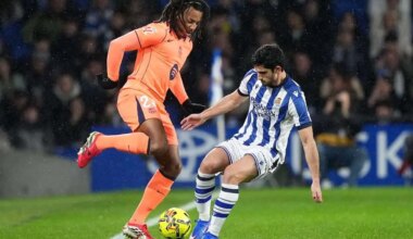 Barcelona fans take aim at 2 struggling players during Real Sociedad clash