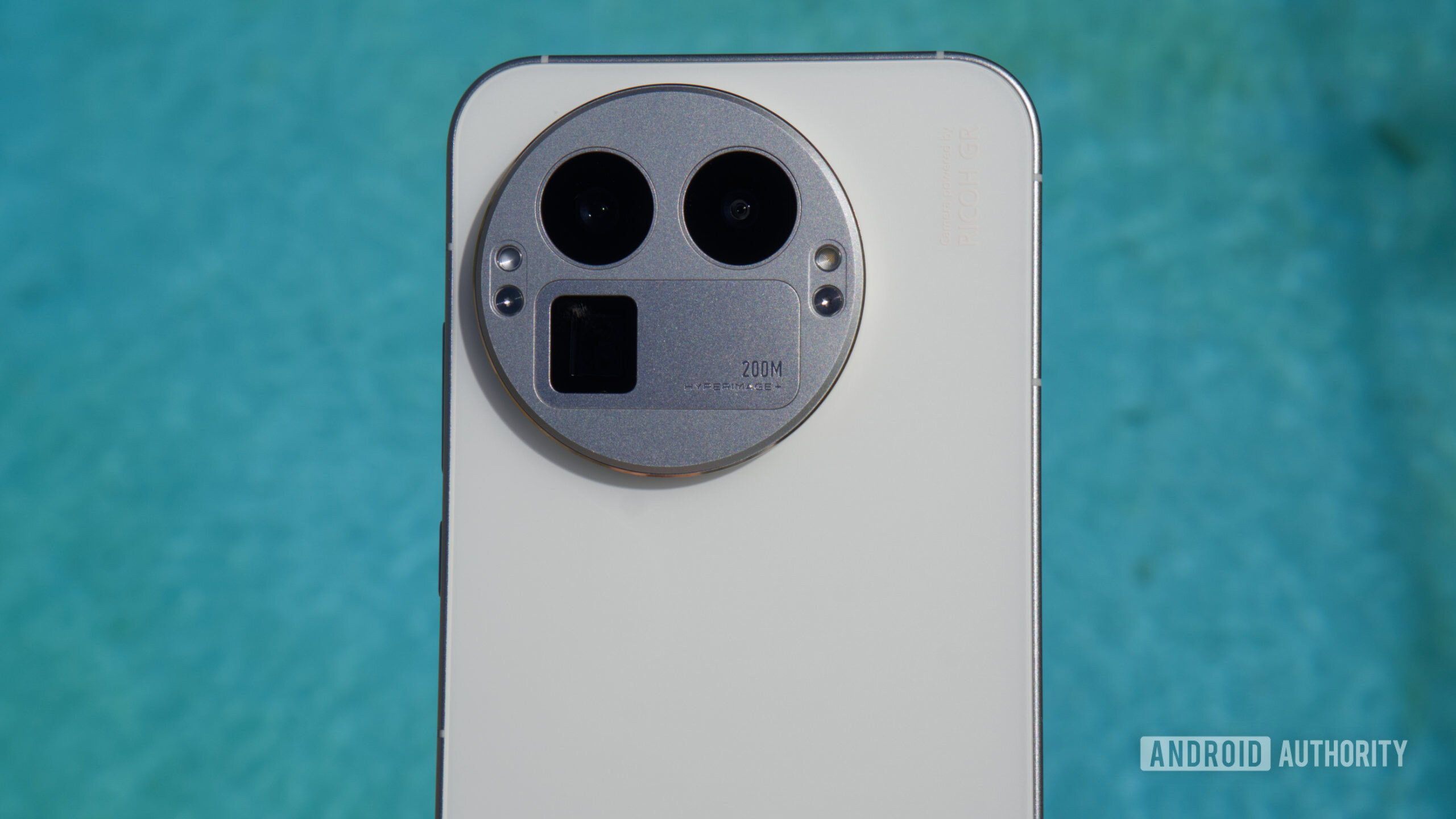 realme gt8 Pro showing rear cameras