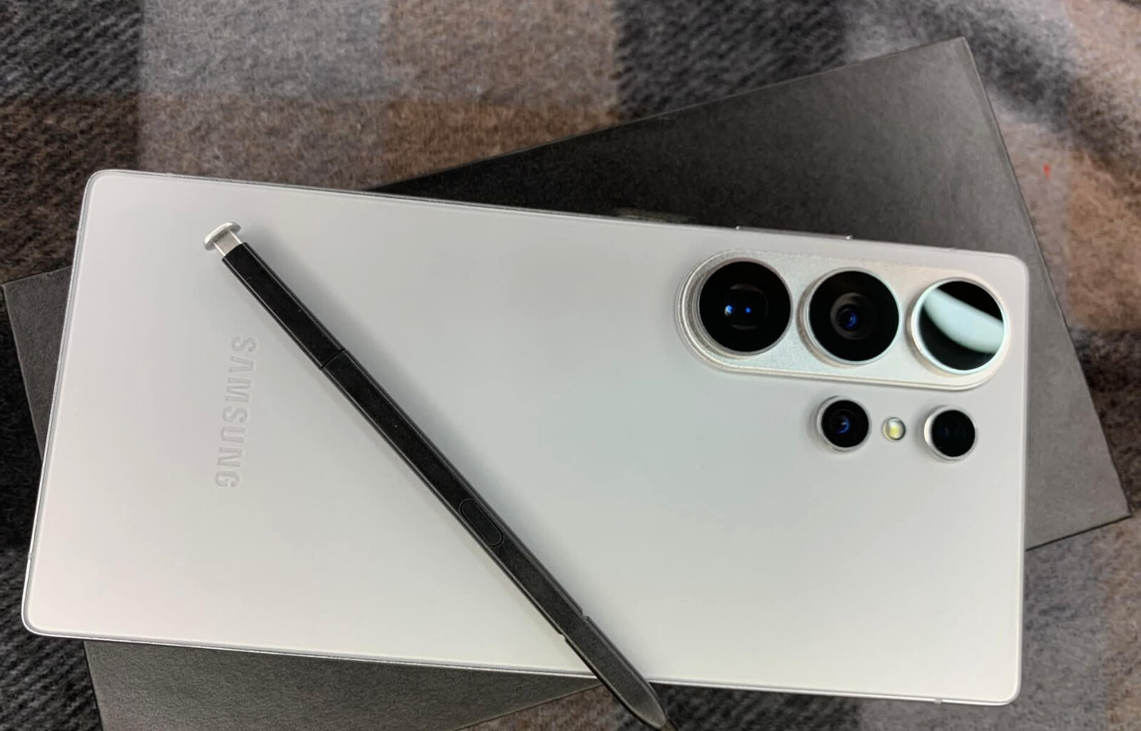 Samsung: Prominent leaker reveals names of six Galaxy S26 Ultra colours