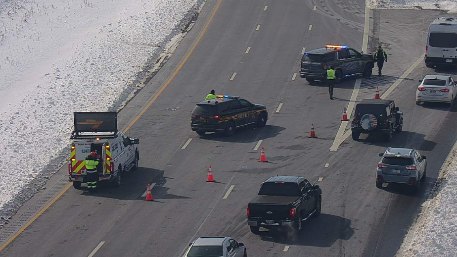 Crash shuts down I-275 near Ronald Reagan Highway