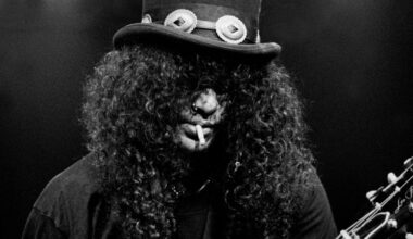 How One Day of “Shopping” at Two Eyebrow-Raising Stores Led To Slash Finding His Signature Guns N’ Roses Look