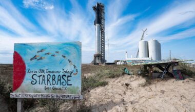 SpaceX's first orbital Starship SN20 is stacked atop its massive Super Heavy Booster 4 at the company's Starbase facility near Boca Chica Village in South Texas on February 10, 2022. Elon Musk's SpaceX has reassembled the world's tallest rocket ahead of a highly anticipated update on the company's Starship program in South Texas. (Photo by JIM WATSON / AFP) (Photo bSpaceX's first orbital Starship SN20 is stacked atop its massive Super Heavy Booster 4 at the company's Starbase facility near Boca Chica Village in South Texas on February 10, 2022. Elon Musk's SpaceX has reassembled the world's tallest rocket ahead of a highly anticipated update on the company's Starship program in South Texas. (Photo by JIM WATSON / AFP) (Photo by JIM WATSON/AFP via Getty Images)y JIM WATSON/AFP via Getty Images)
