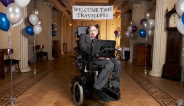 Stephen Hawking organized a party for time travelers in Cambridge… and no one showed up